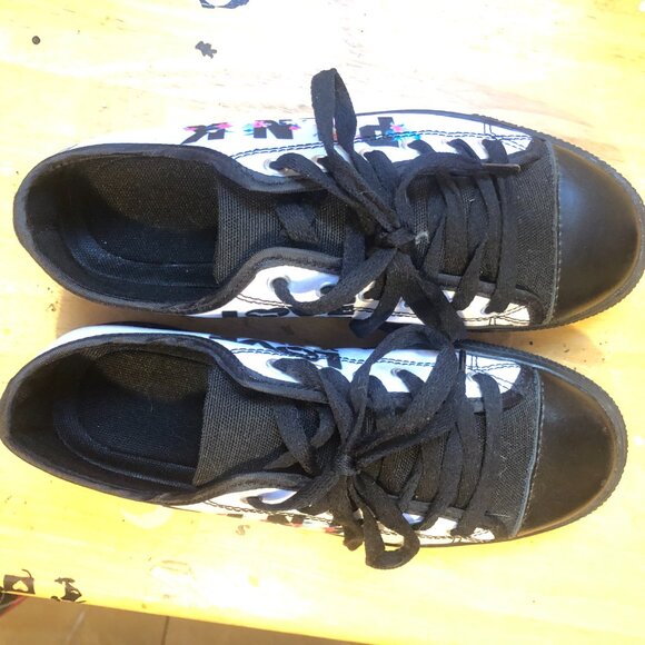 Custom shoes - Picture 5 of 8